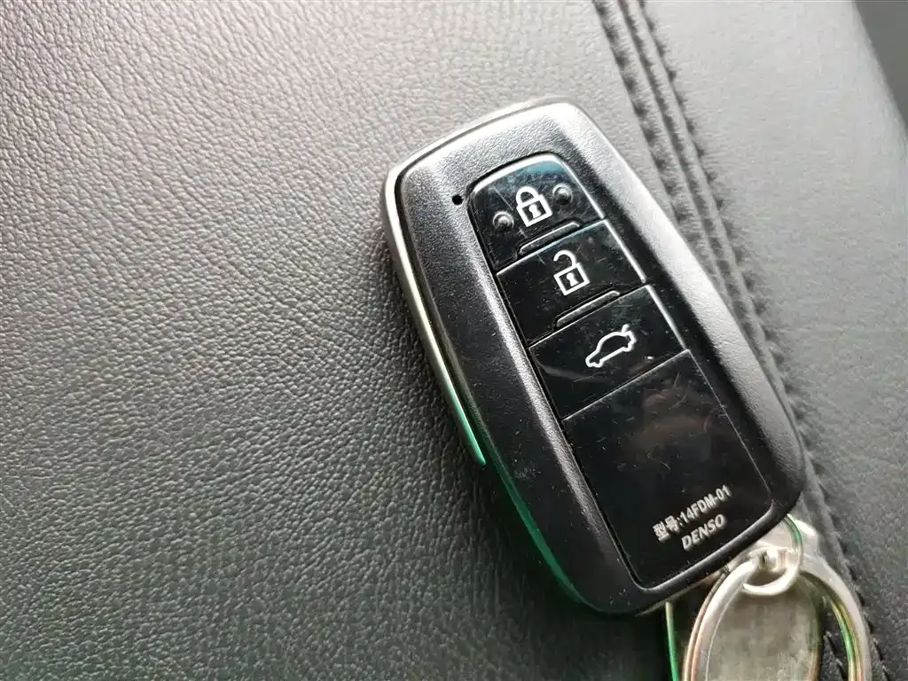 Toyota Avalon 2023 из CN, фото 9