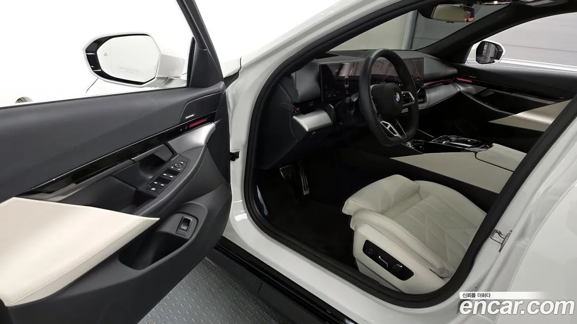 BMW 5-Series 2024 из KR, фото 10