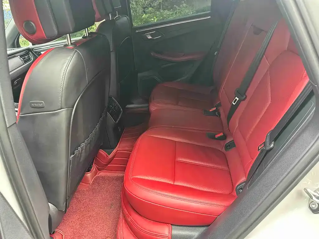 Porsche Macan 2023 из CN, фото 6