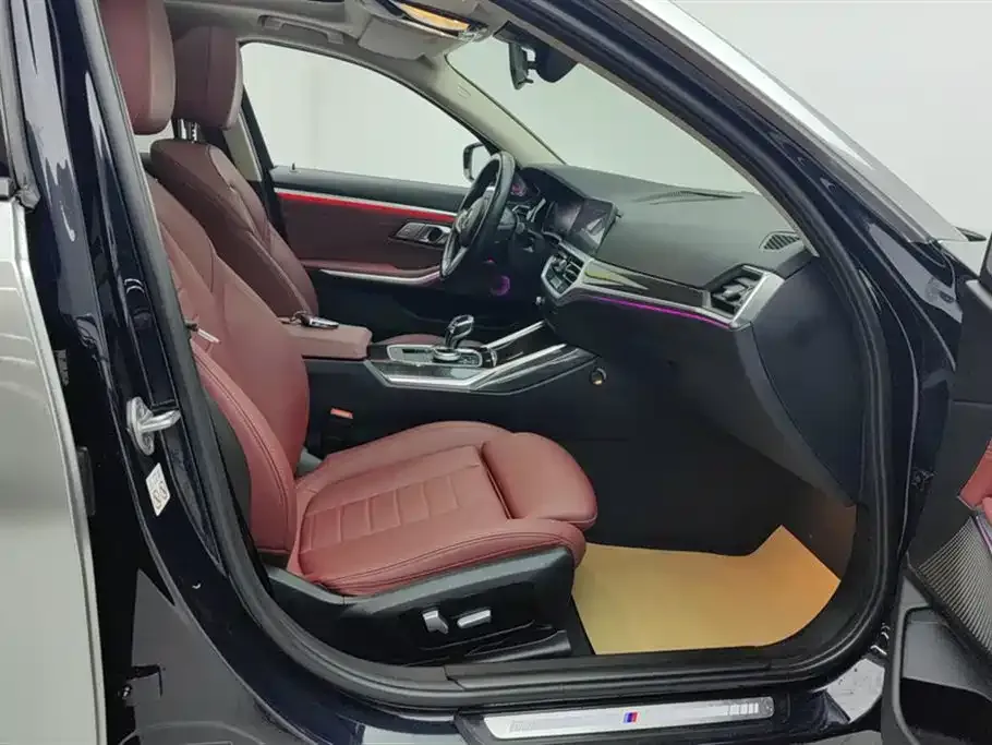 BMW 3 Series 2021 из CN, фото 8
