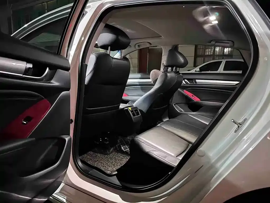 Honda Accord 2021 из CN, фото 4
