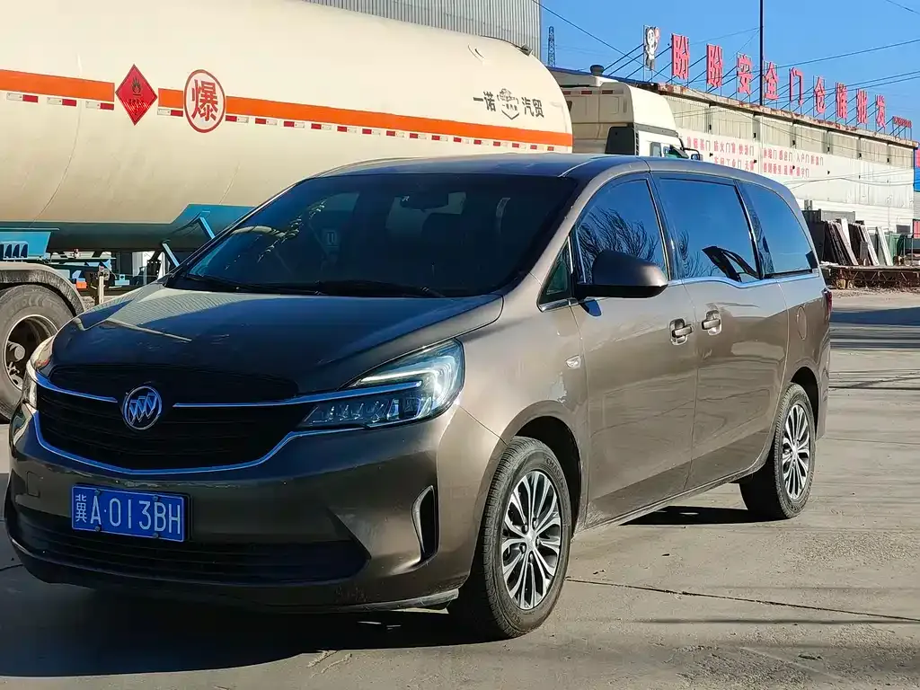 Buick GL8 2021 из CN, фото 3