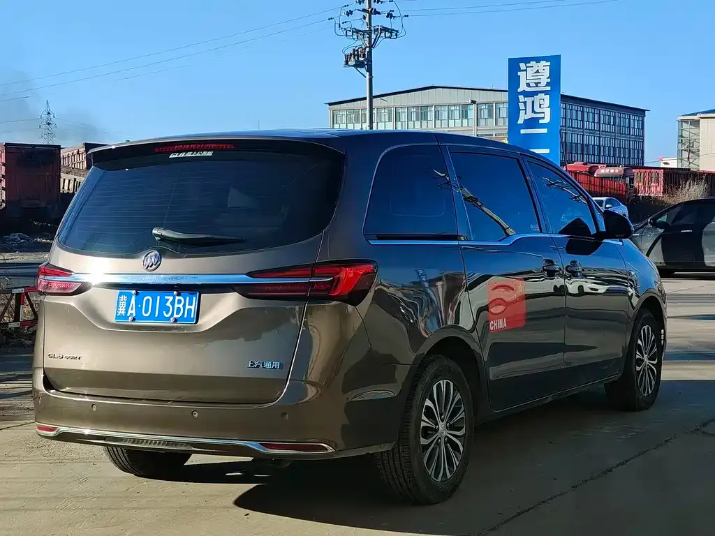 Buick GL8 2021 из CN, фото 9