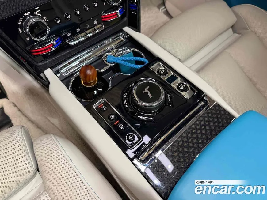 Rolls-Royce Cullinan 2022 из KR, фото 10