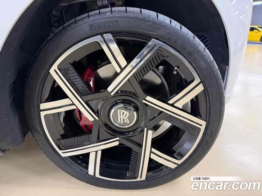 Rolls-Royce Cullinan 2022 из KR, фото 8