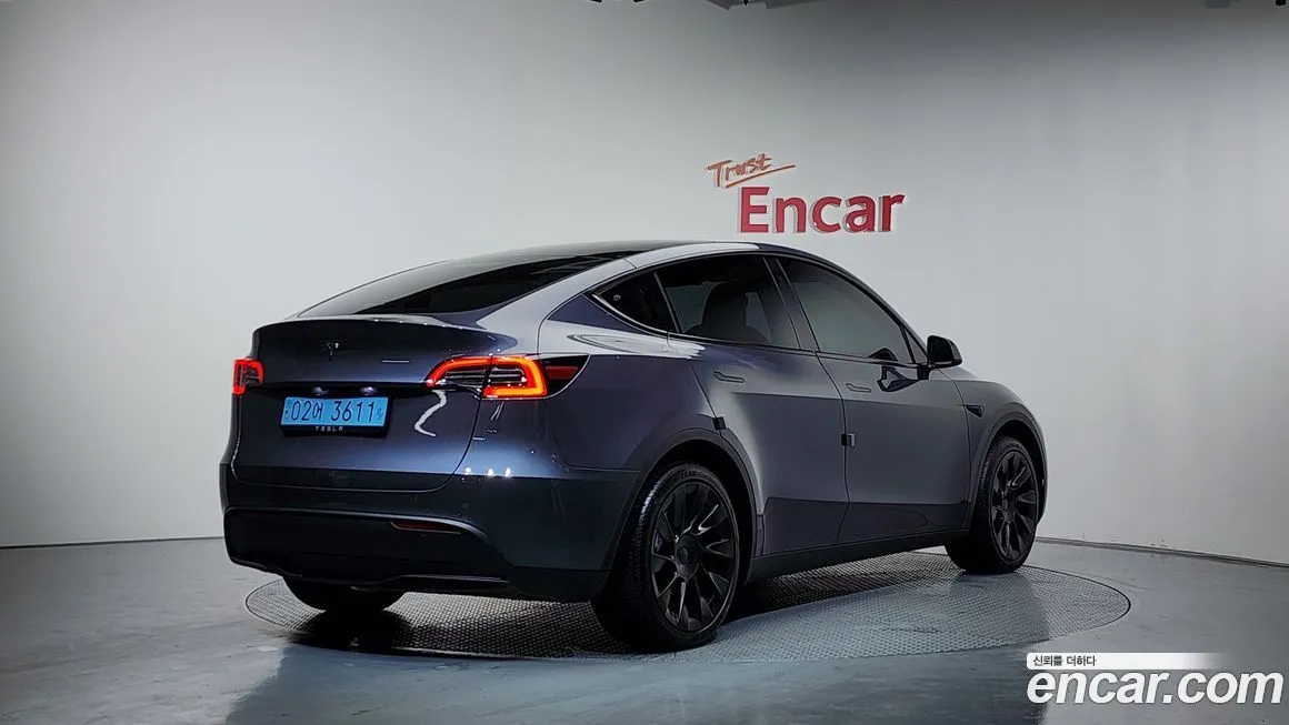 Tesla Model Y 2024 из KR, фото 2