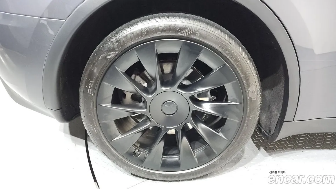 Tesla Model Y 2024 из KR, фото 5