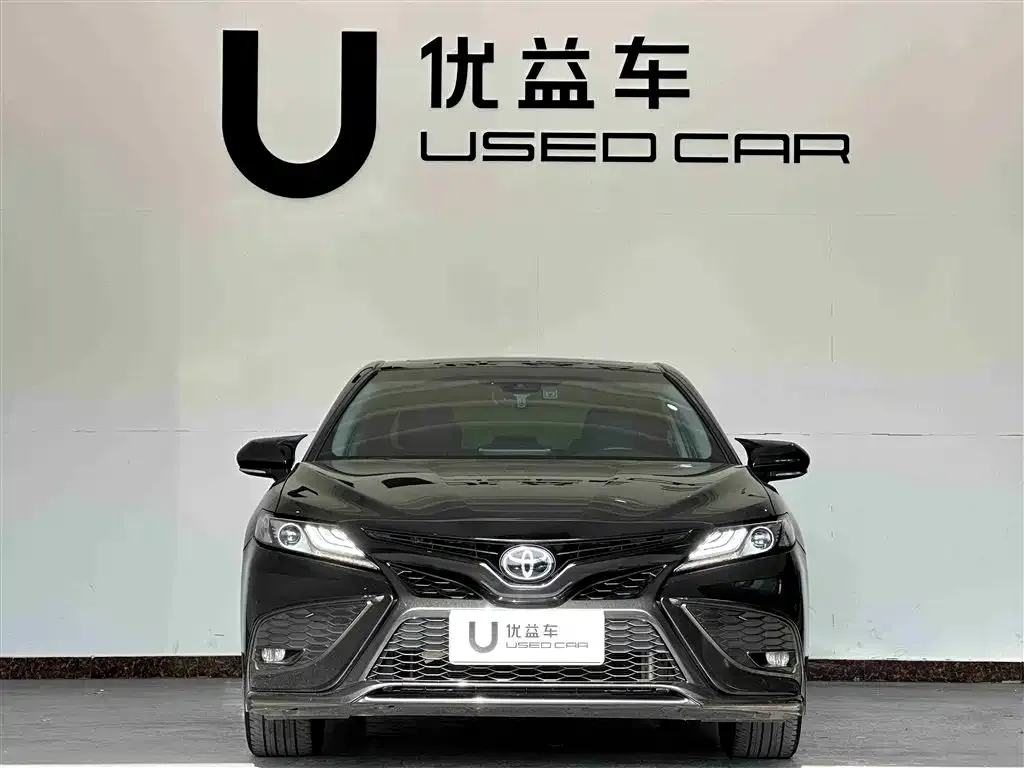 Toyota Camry 2023 из CN, фото 2