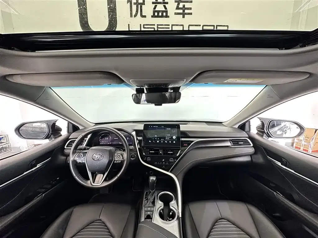 Toyota Camry 2023 из CN, фото 6