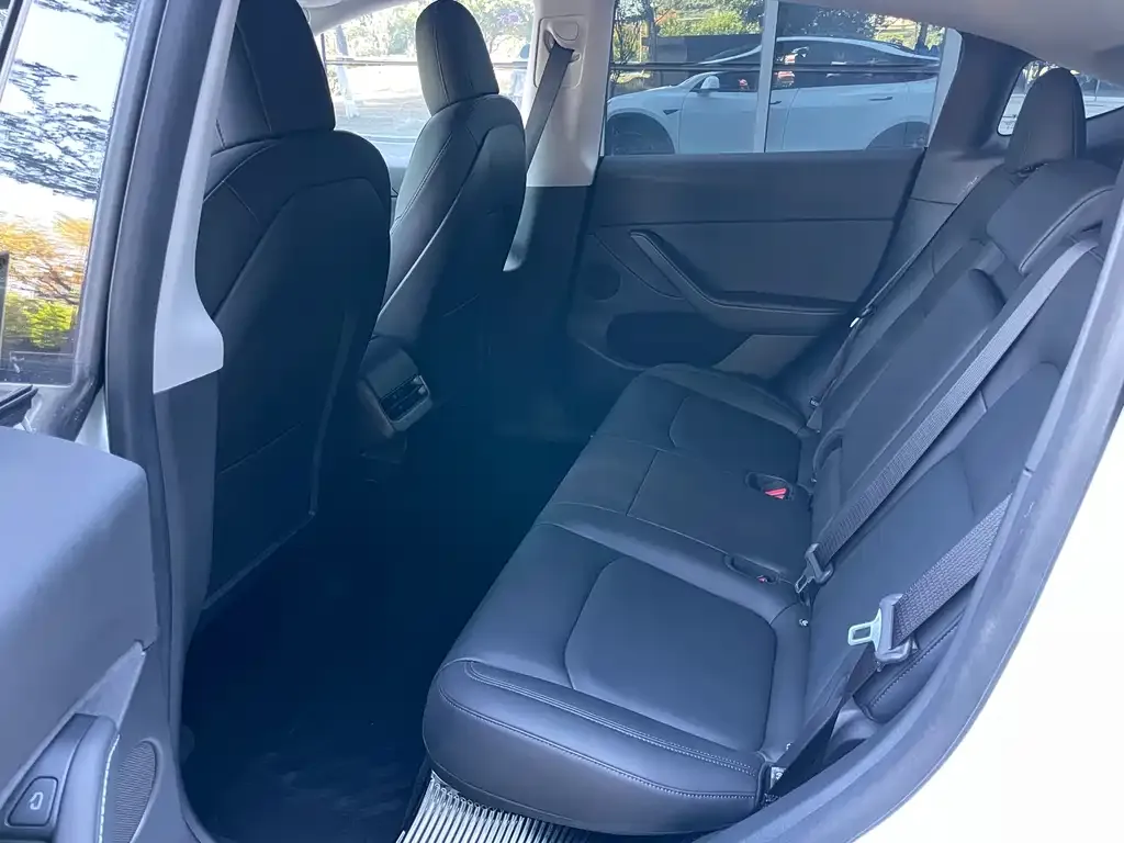 Tesla Model Y 2021 из CN, фото 8