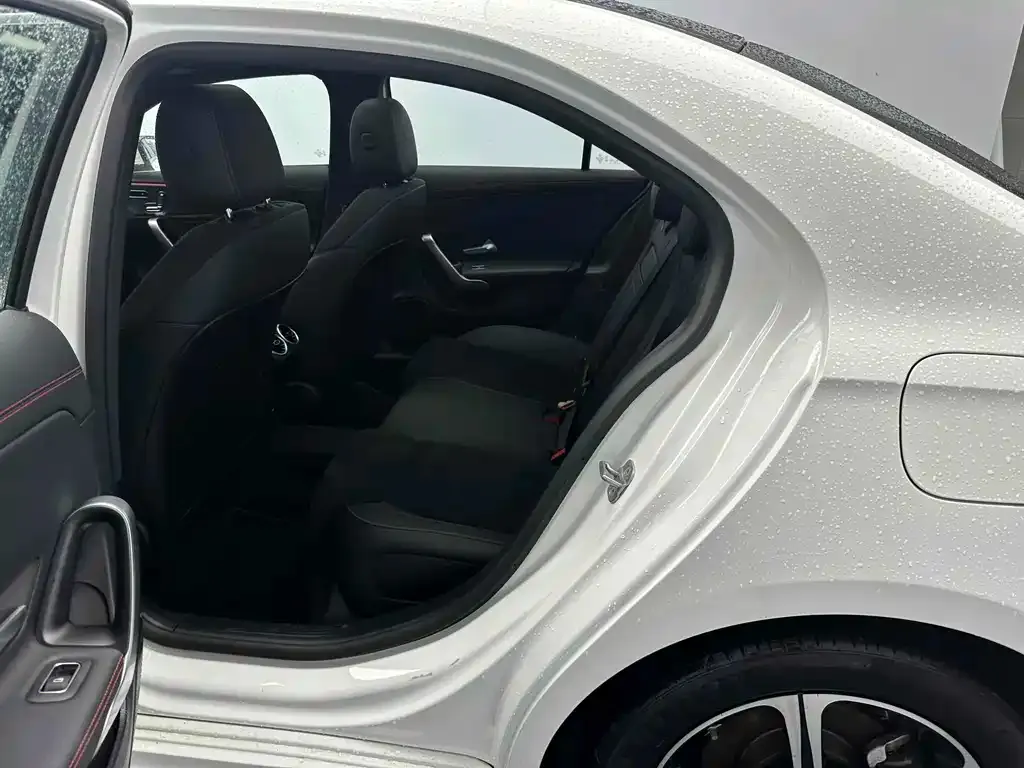 Mercedes-Benz A-Class 2024 из CN, фото 10