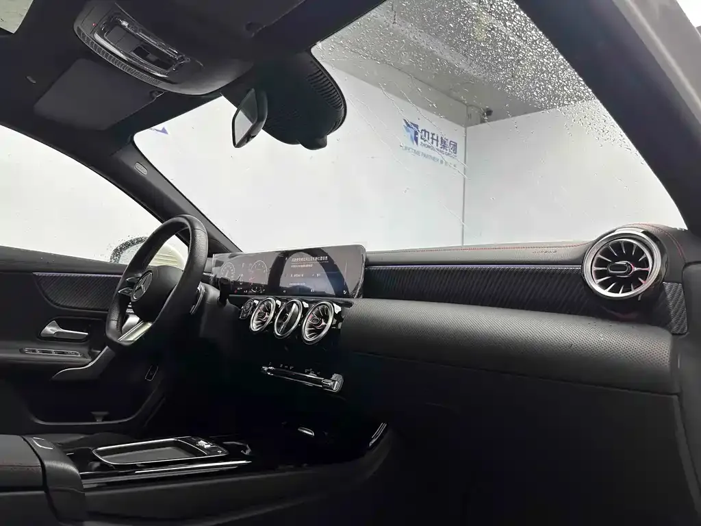 Mercedes-Benz A-Class 2024 из CN, фото 9