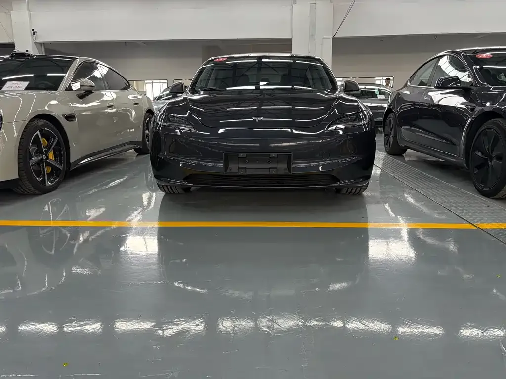 Tesla Model 3 — фото 2