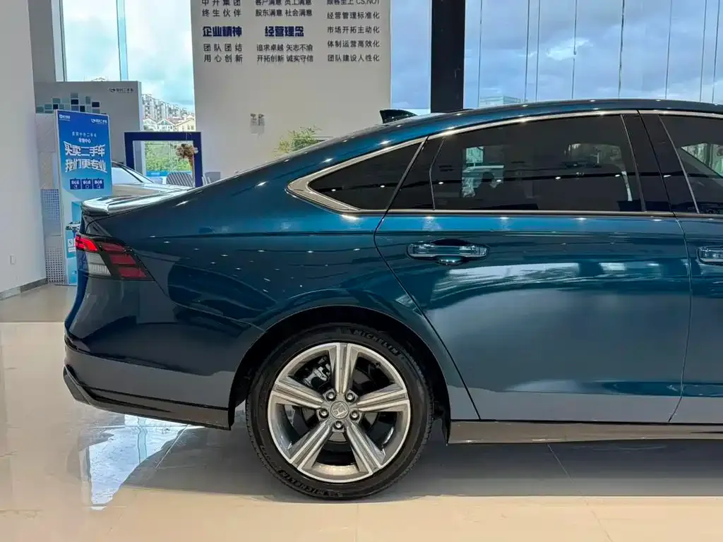 Honda Accord 2023 из CN, фото 9