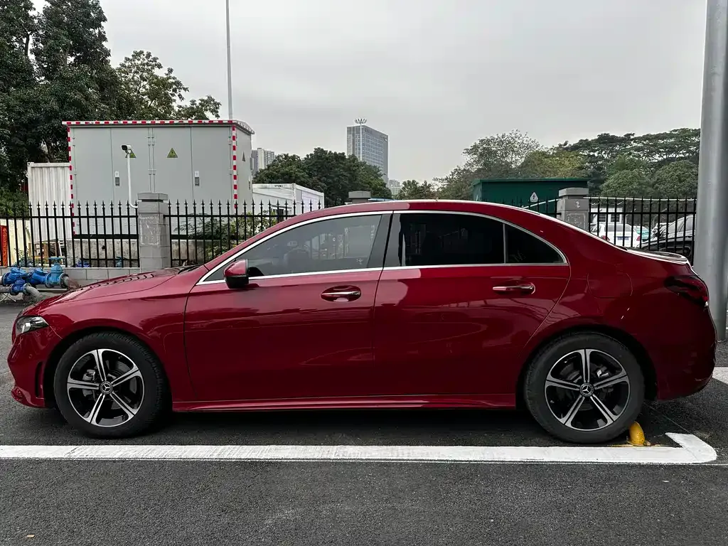 Mercedes-Benz A-Class 2023 из CN, фото 2