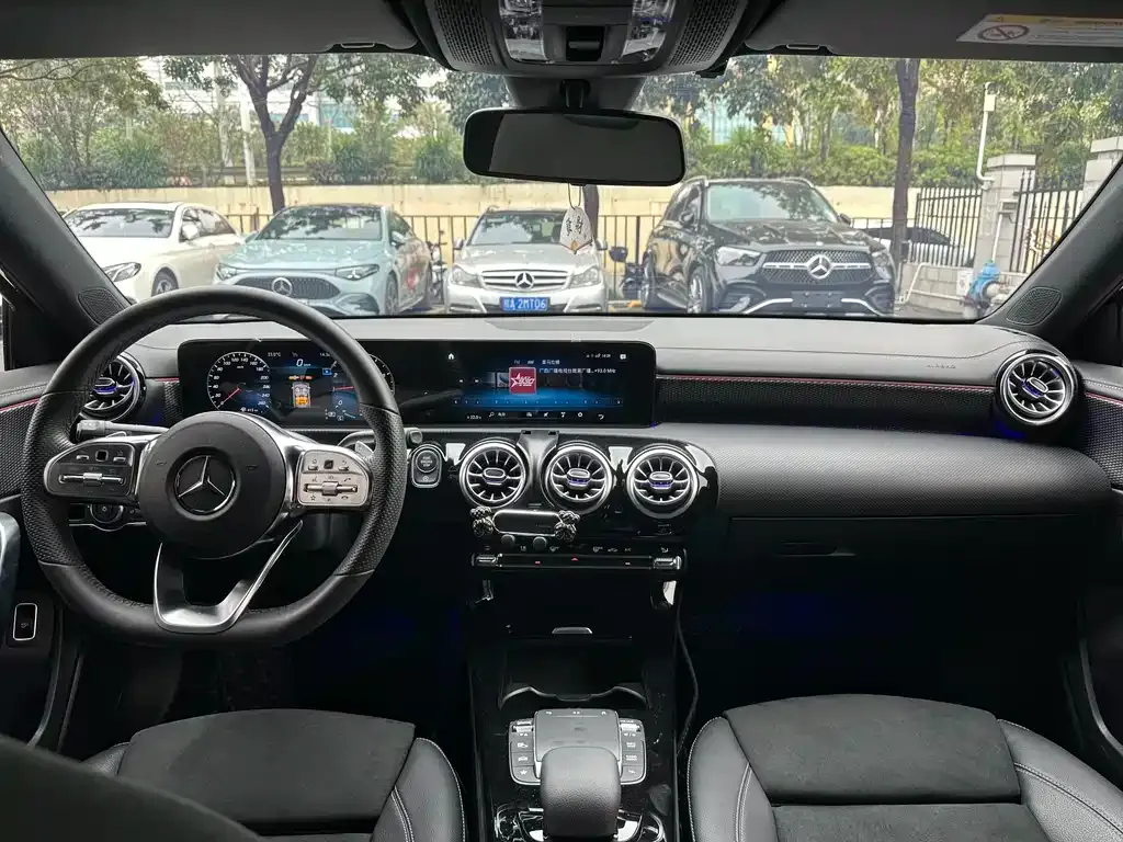 Mercedes-Benz A-Class 2023 из CN, фото 8