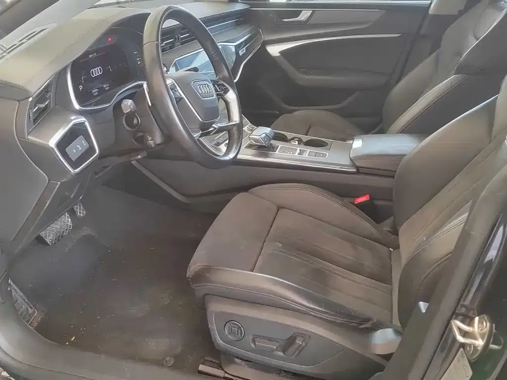 Audi A7 2021 из CN, фото 2