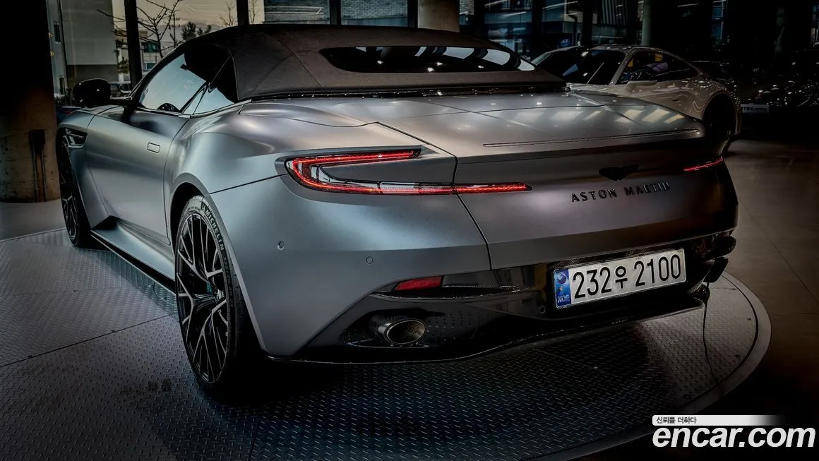 Aston Martin DB12 2025 из KR, фото 2