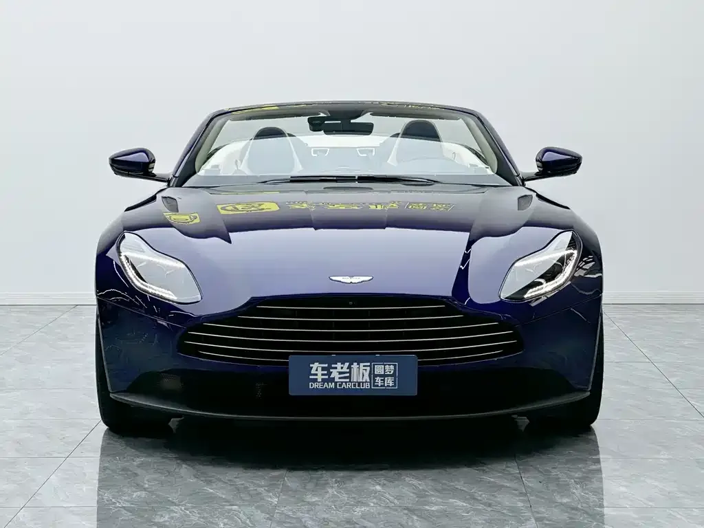 Aston Martin DB11 2021 из CN, фото 2