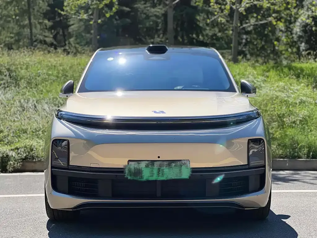 Li Auto L8 2024 из CN, фото 2