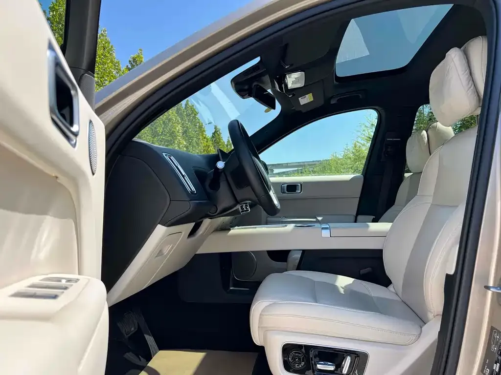 Li Auto L8 2024 из CN, фото 4