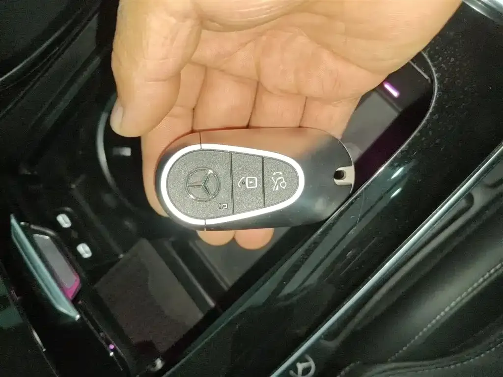 Mercedes-Benz C-Class 2024 из CN, фото 9