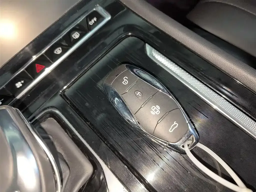 Hongqi H5 2023 из CN, фото 9