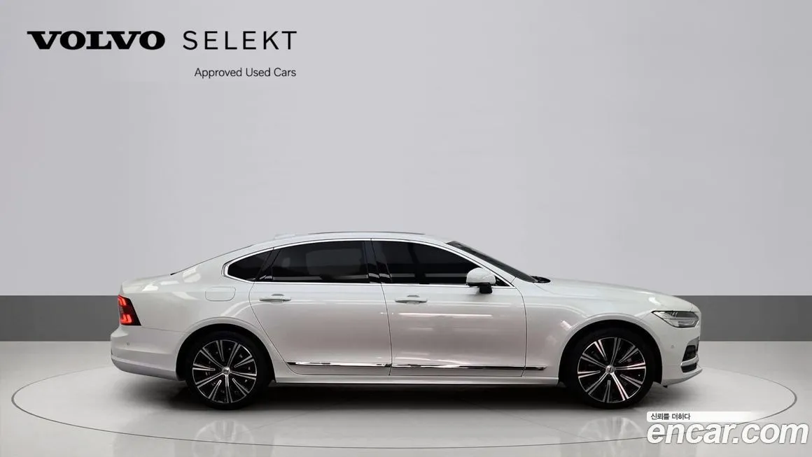Volvo S90 2024 из KR, фото 3