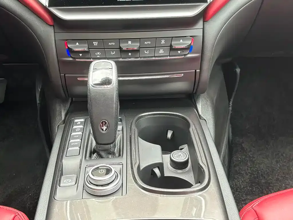 Maserati Ghibli — фото 9