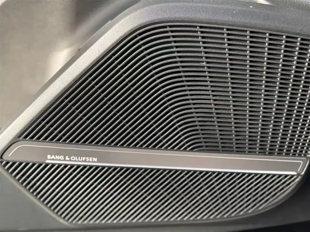 Audi Q5L 2021 из CN, фото 8