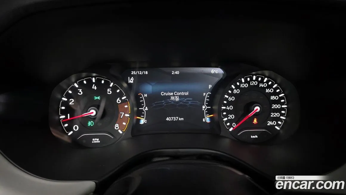 Jeep Compass — фото 8
