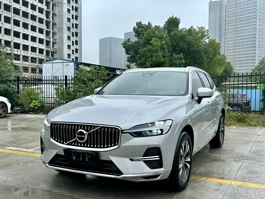 Volvo XC60 2023 из CN, фото 1
