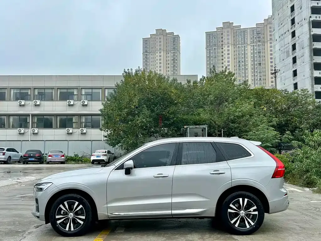 Volvo XC60 2023 из CN, фото 5