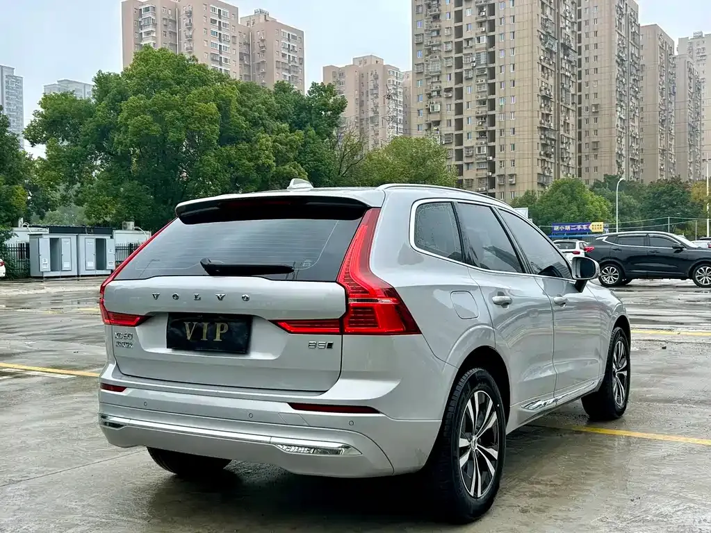 Volvo XC60 2023 из CN, фото 7