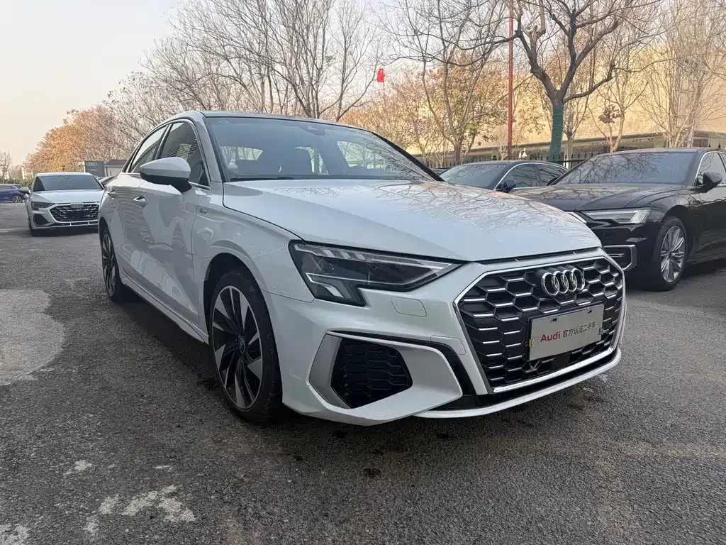 Audi A3 2024 из CN, фото 3