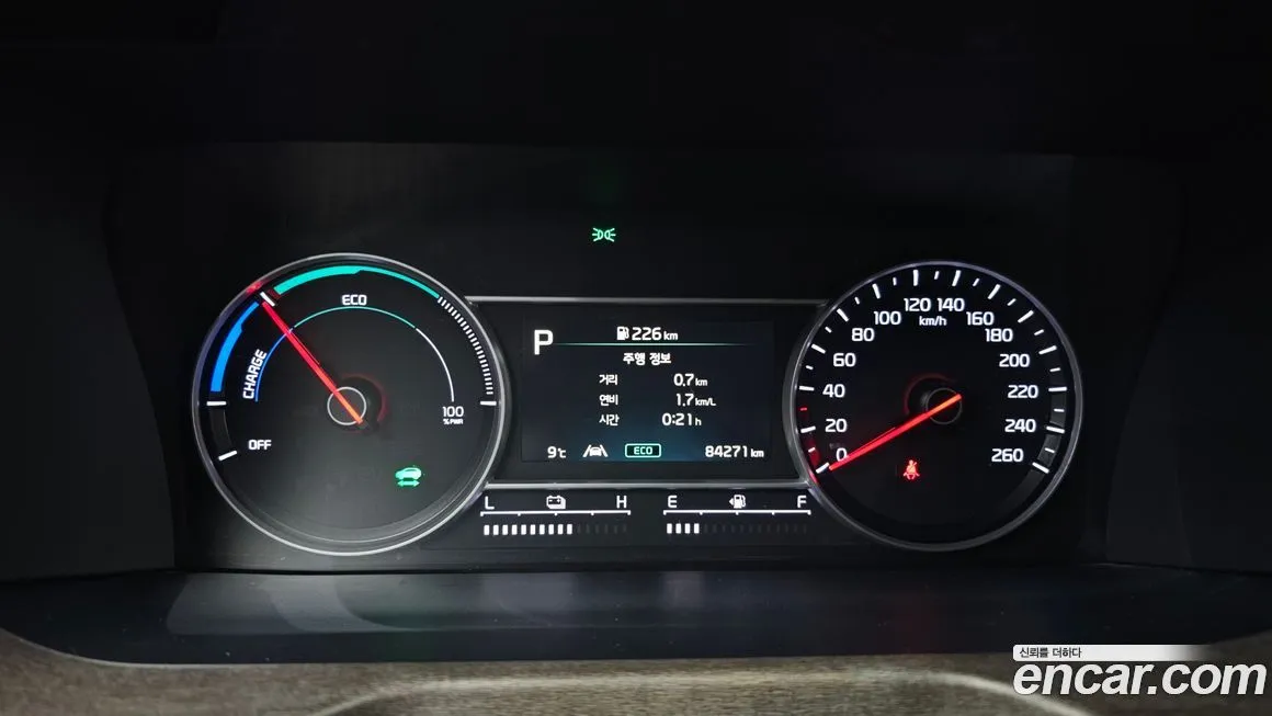 Kia Sorento — фото 8