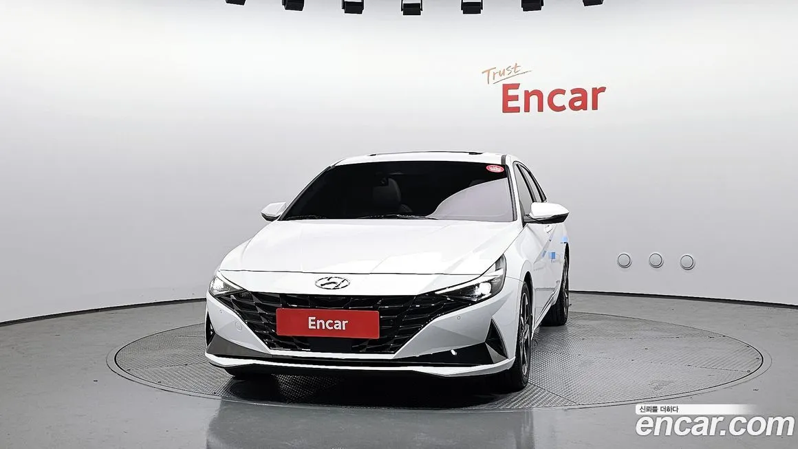 Hyundai AVANTE — фото 3