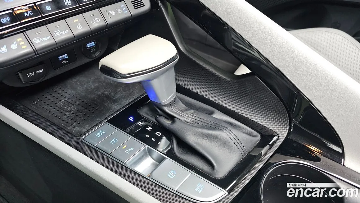 Hyundai AVANTE — фото 9