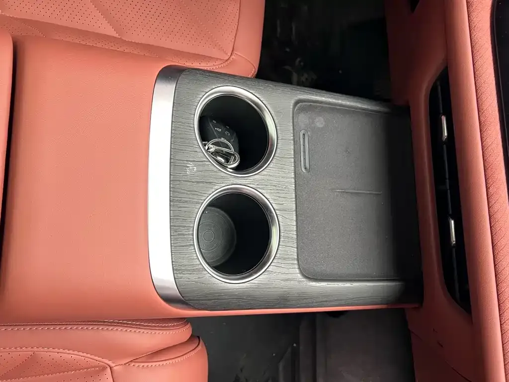 Changan CS75PLUS 2024 из CN, фото 8