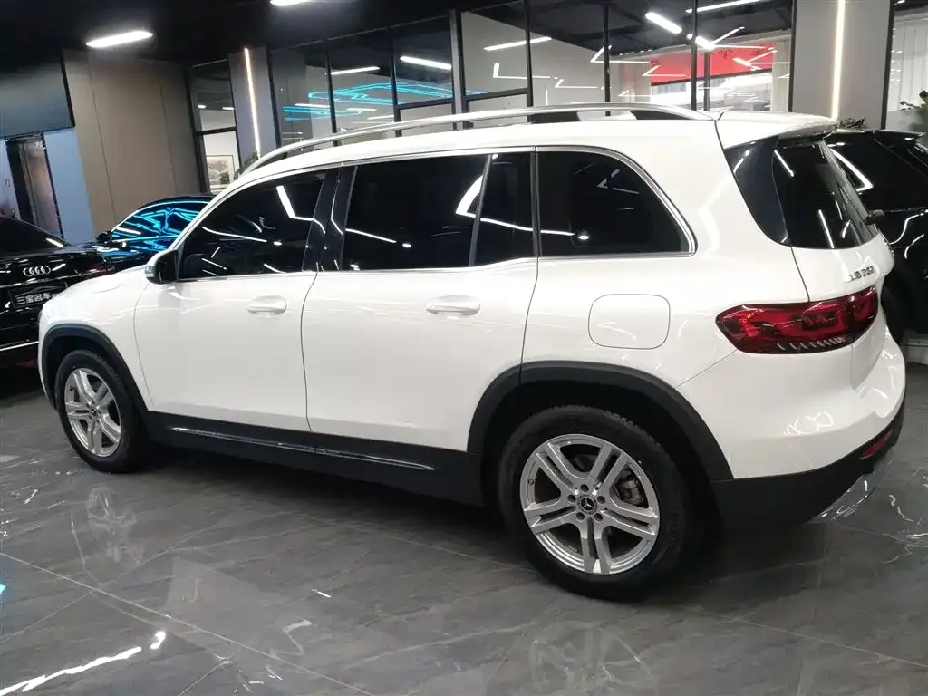 Mercedes-Benz GLB 2023 из CN, фото 5