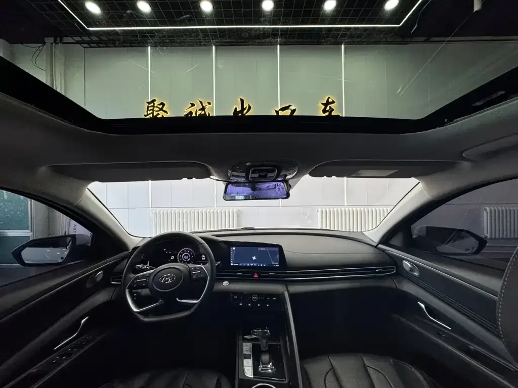 Hyundai Elantra 2023 из CN, фото 6