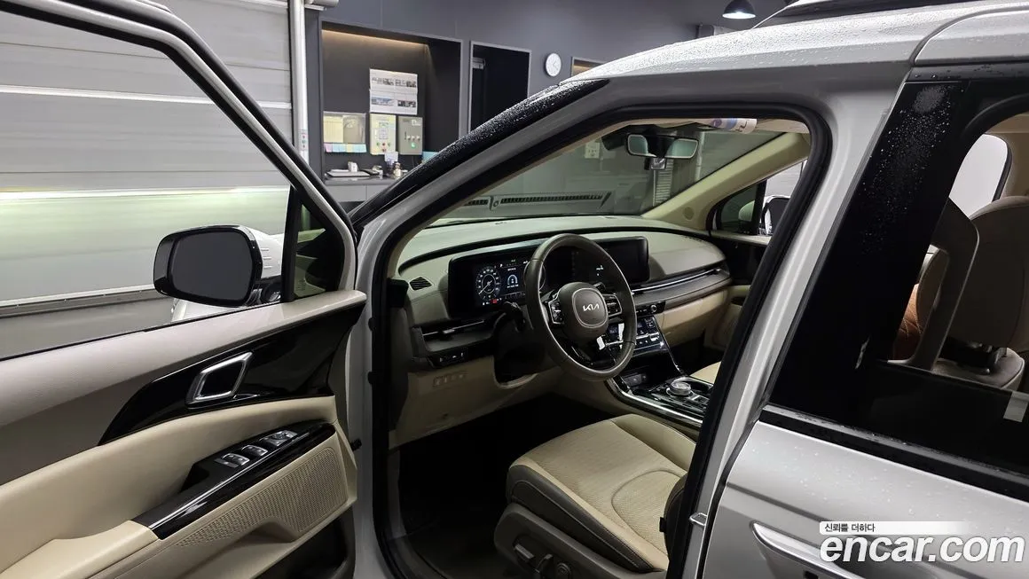 Kia Carnival — фото 10