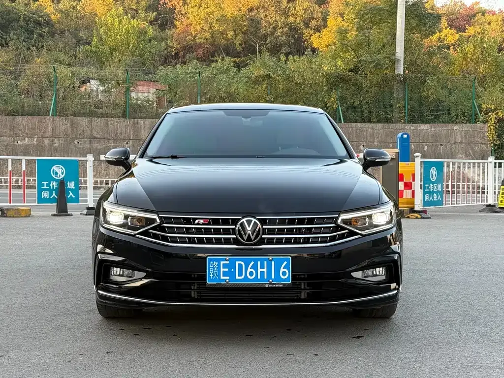Volkswagen Magotan 2024 из CN, фото 2