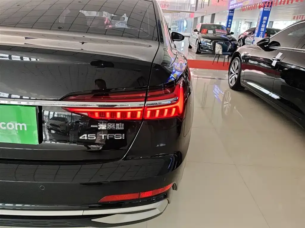 Audi A6L 2023 из CN, фото 8