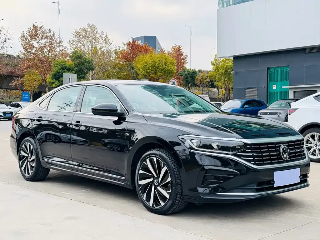 Volkswagen Passat — фото 3