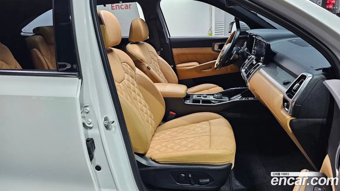 Kia Sorento — фото 10