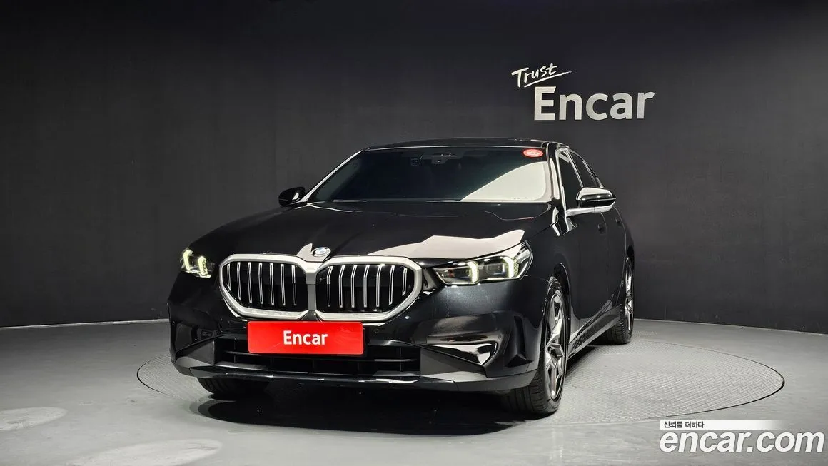 BMW 5-Series 2025 из KR, фото 3