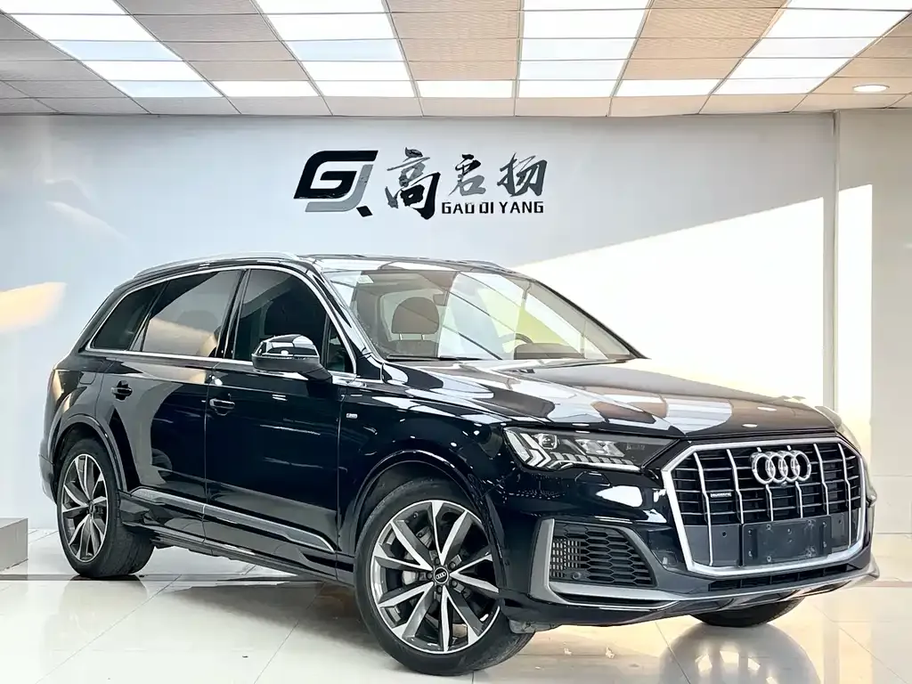 Audi Q7 2021 из CN, фото 3