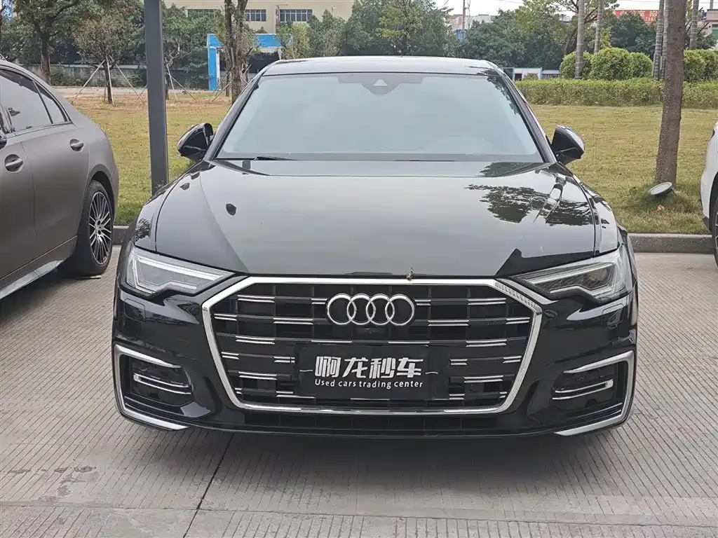 Audi A6L 2023 из CN, фото 2
