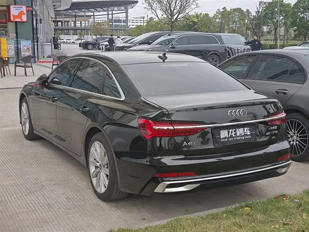Audi A6L 2023 из CN, фото 7